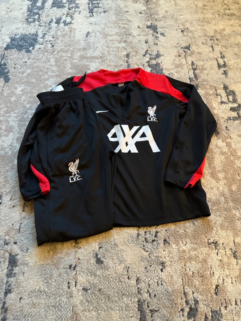 Liverpool Kids Black & Red Training Top and Pants size 10